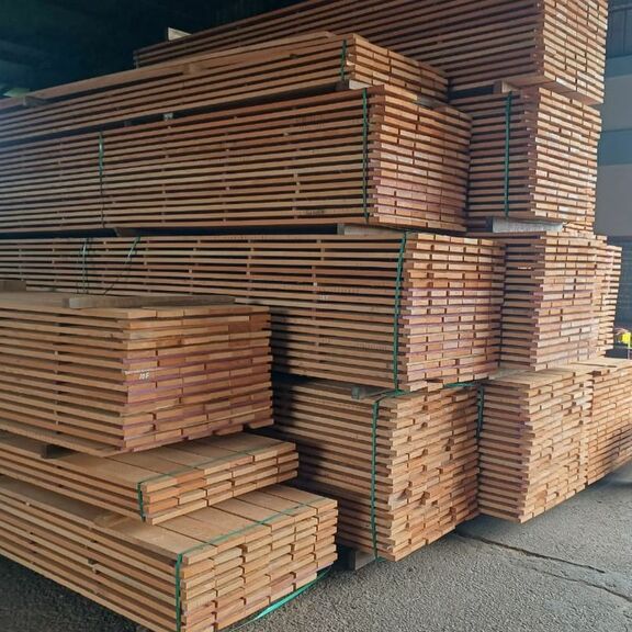 The application of PET tape in Timber