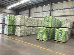 Heavy-duty Stretch Film wrapping cement or putty powder bags to prevent moisture and spillage