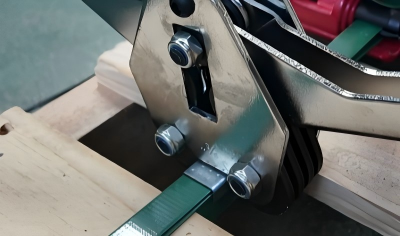 crimp-metal-clip-with-strapping-sealer